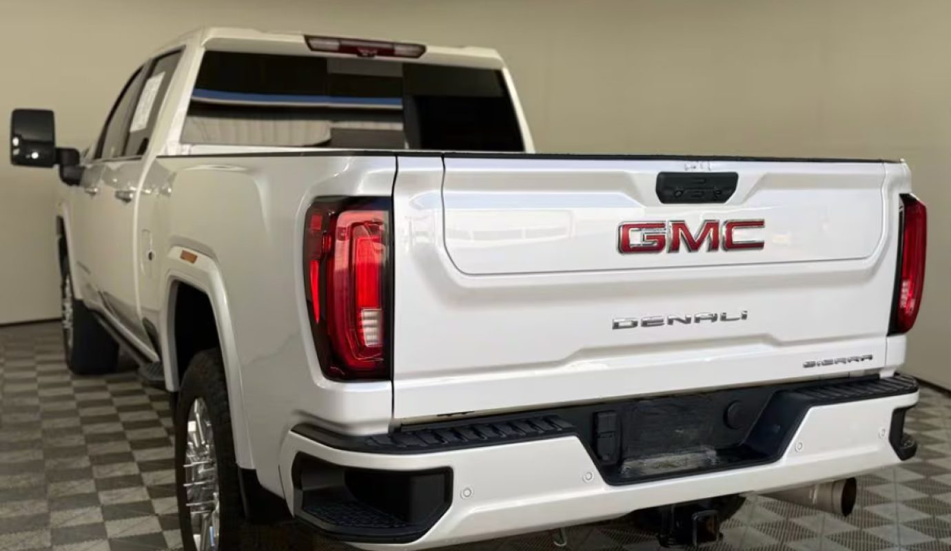 2023 GMC Sierra 2500HD Denali